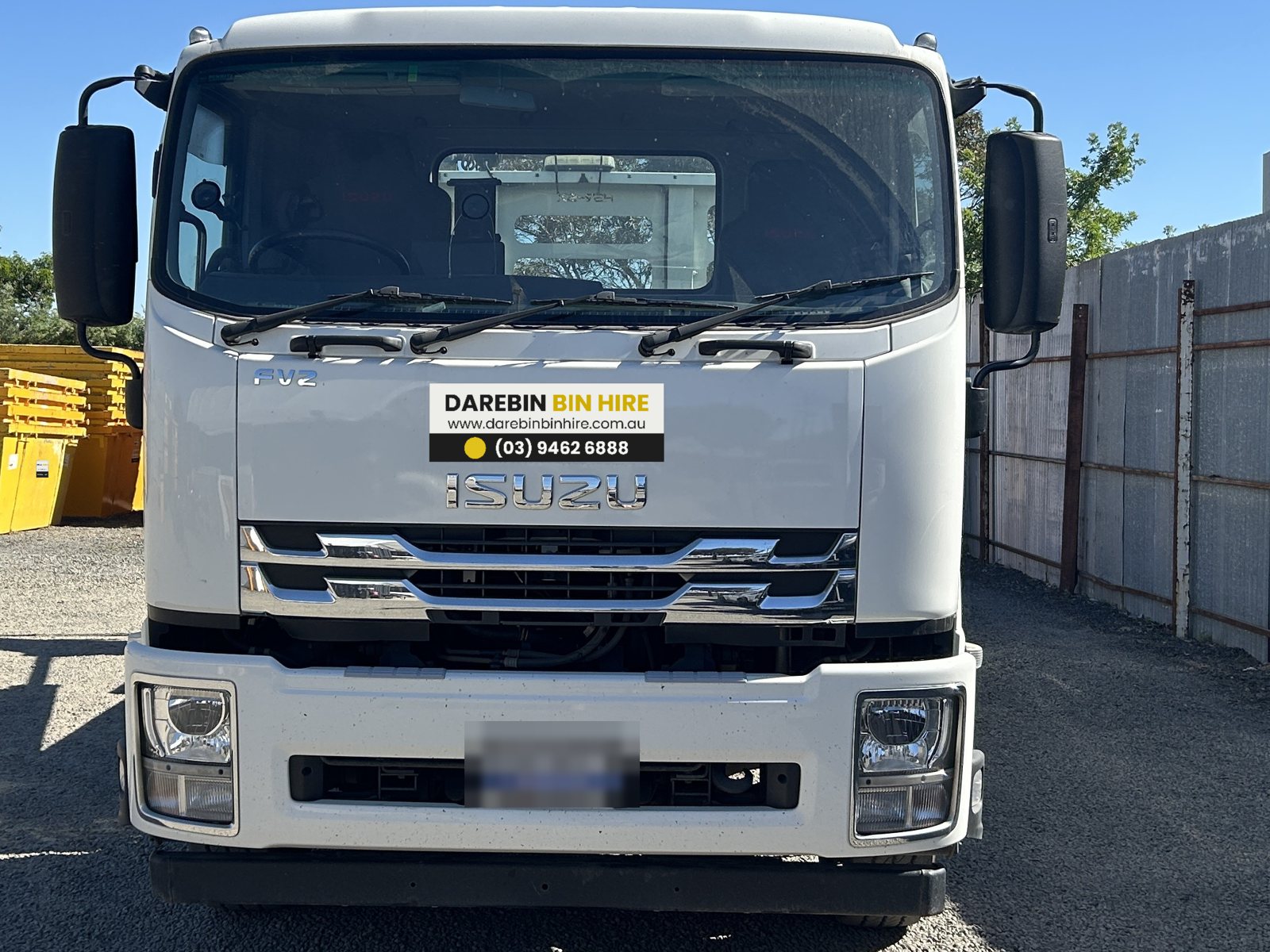 Isuzu FVZ big skip truck, front view